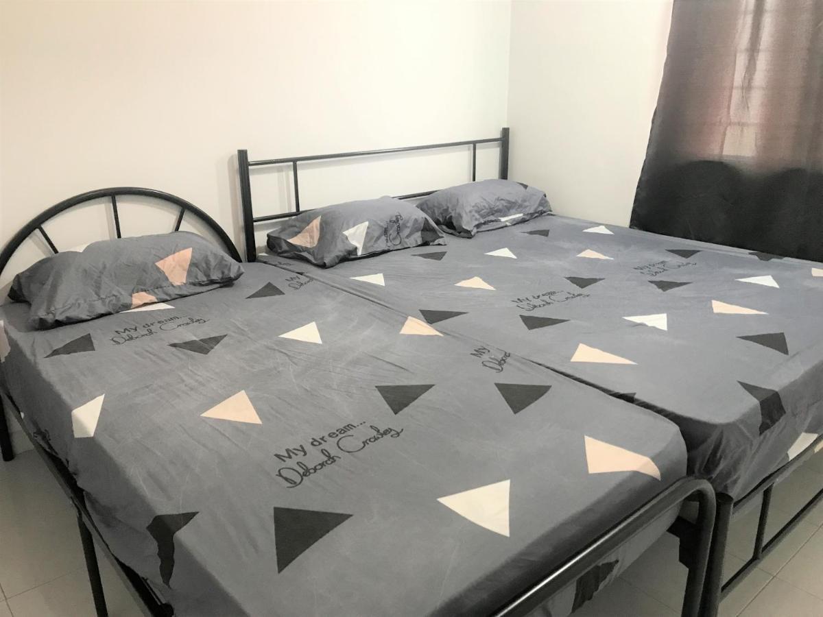 Oyo 90493 Jl Homestay Segamat Buitenkant foto