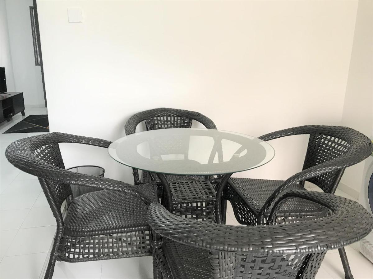 Oyo 90493 Jl Homestay Segamat Buitenkant foto