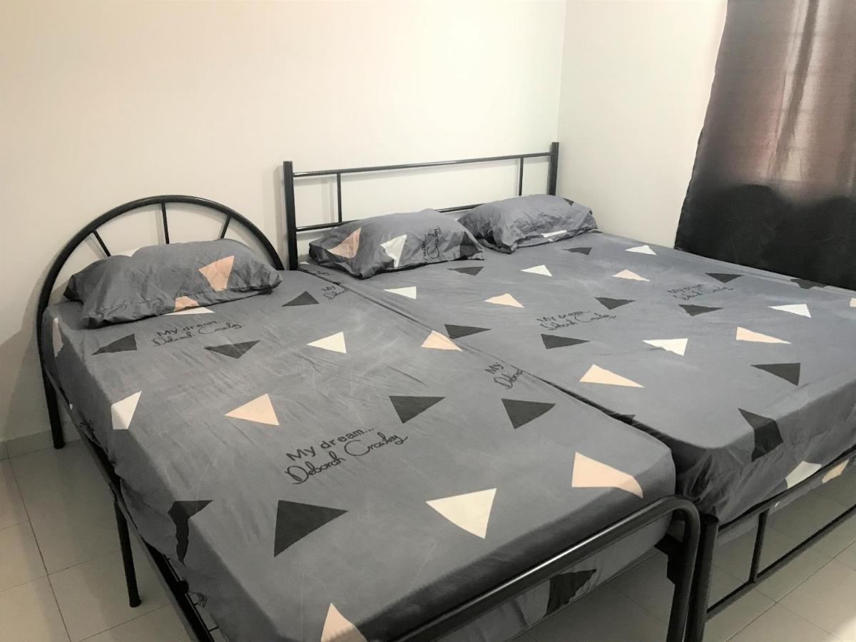 Oyo 90493 Jl Homestay Segamat Buitenkant foto